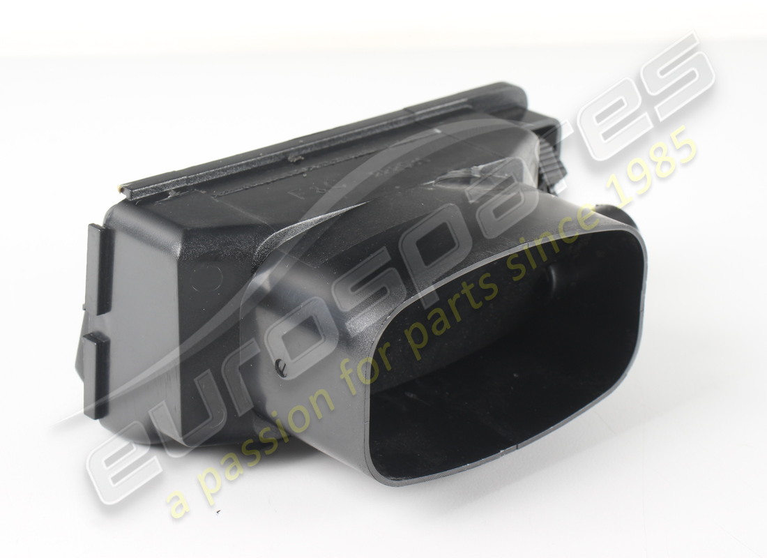 NEW (OTHER) MASERATI RH AIR VENT. PART NUMBER 375580014 (2) new (other) maserati rh air vent. part number 375580014 (2)