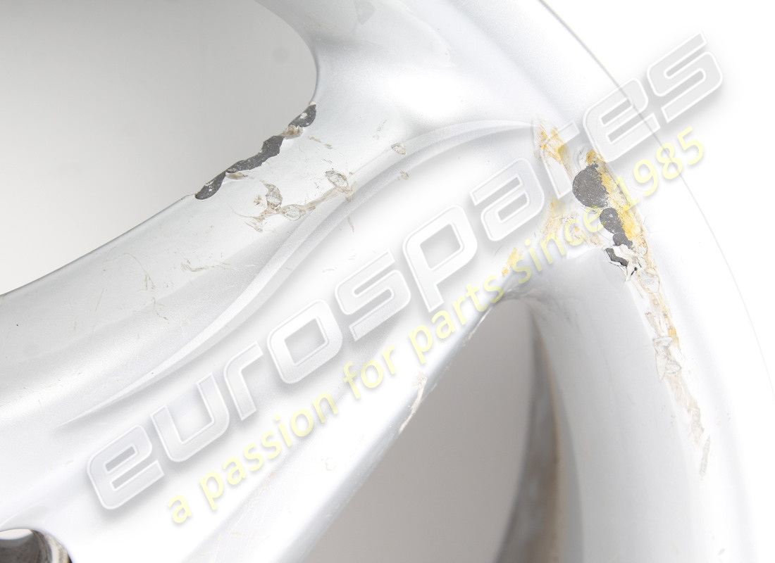 USED FERRARI FRONT ROAD WHEEL RIM. PART NUMBER 166475 (2) used ferrari front road wheel rim. part number 166475 (2)