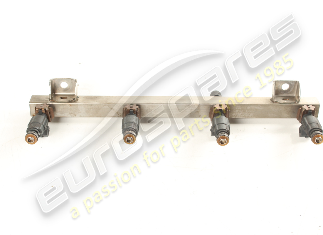 USED MASERATI FUEL PIPE WITH INJECTOR. PART NUMBER 212697 (2) used maserati fuel pipe with injector. part number 212697 (2)