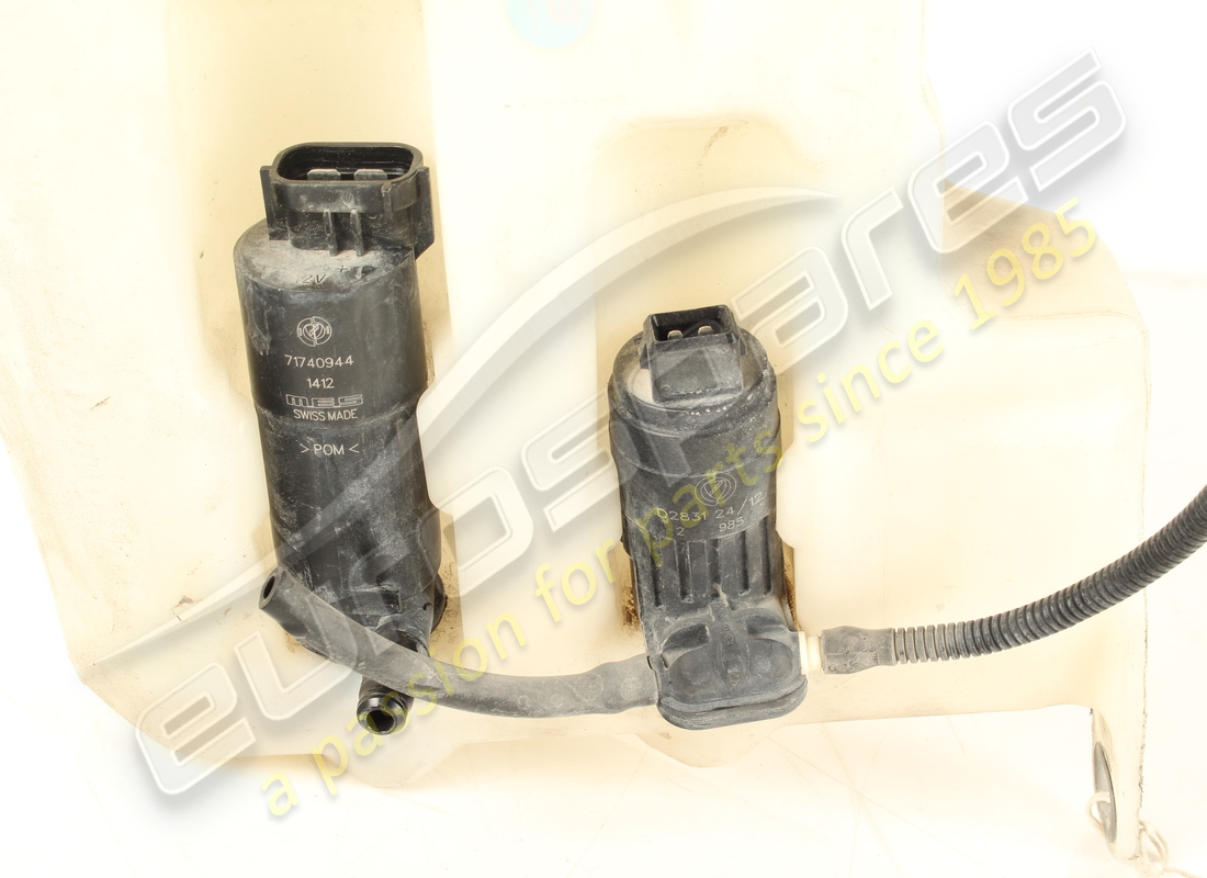 USED FERRARI WINDSCREEN HEADLIGHT WASHER RESERVOIR COMPLETE. PART NUMBER 84028400 (4) used ferrari windscreen headlight washer reservoir complete. part number 84028400 (4)