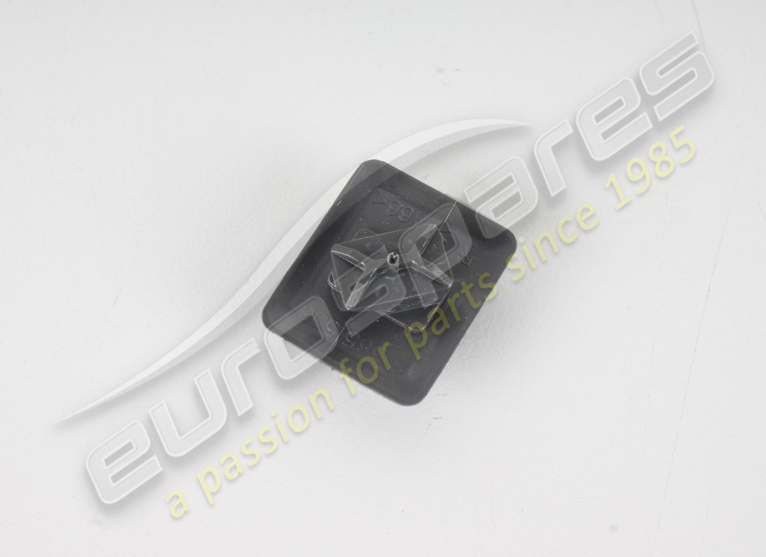 NEW FERRARI CLIP. PART NUMBER 213472 (2) new ferrari clip. part number 213472 (2)