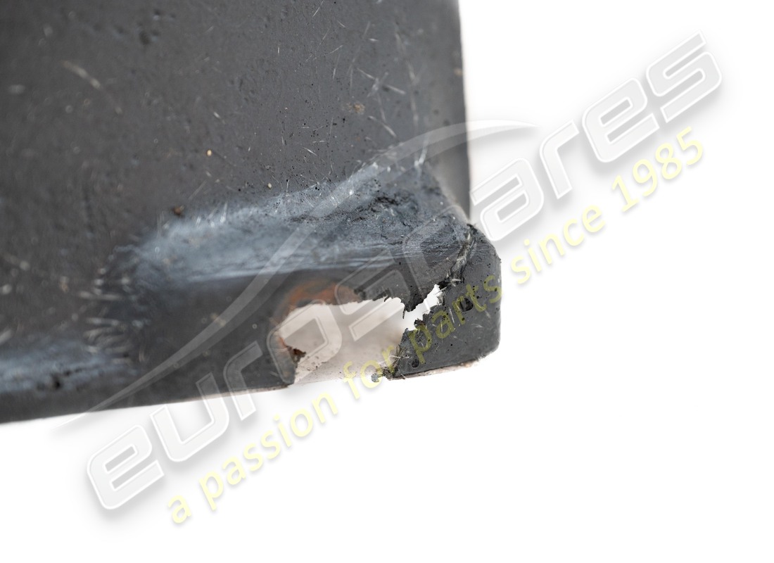 DAMAGED FERRARI REAR AEREODYNAMIC BOTTOM. PART NUMBER 64679000 (2) damaged ferrari rear aereodynamic bottom. part number 64679000 (2)
