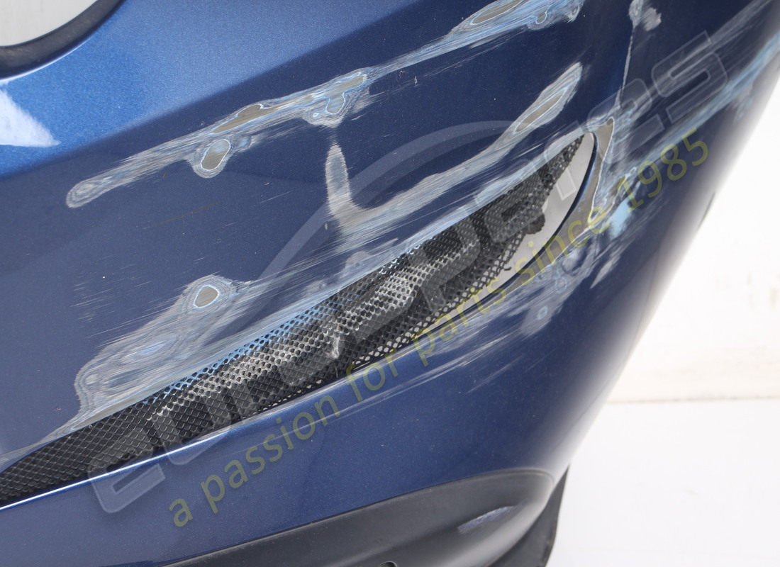 damaged ferrari rear bumper. part number 89047210 (5)