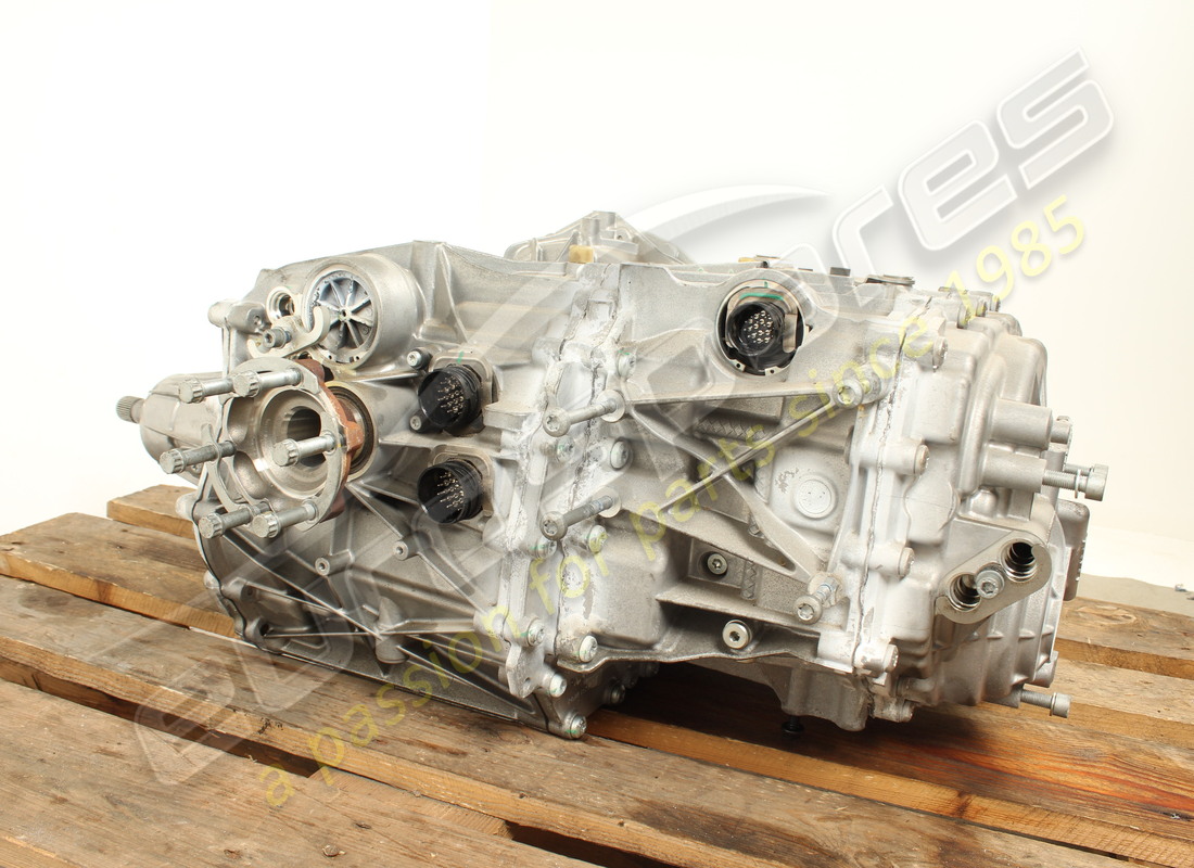 USED FERRARI COMPLETE DCT GEARBOX. PART NUMBER 815469 (2) used ferrari complete dct gearbox. part number 815469 (2)