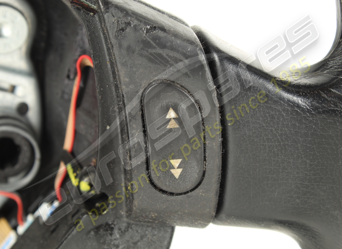 used maserati steering wheel black. part number 981340100 (6)