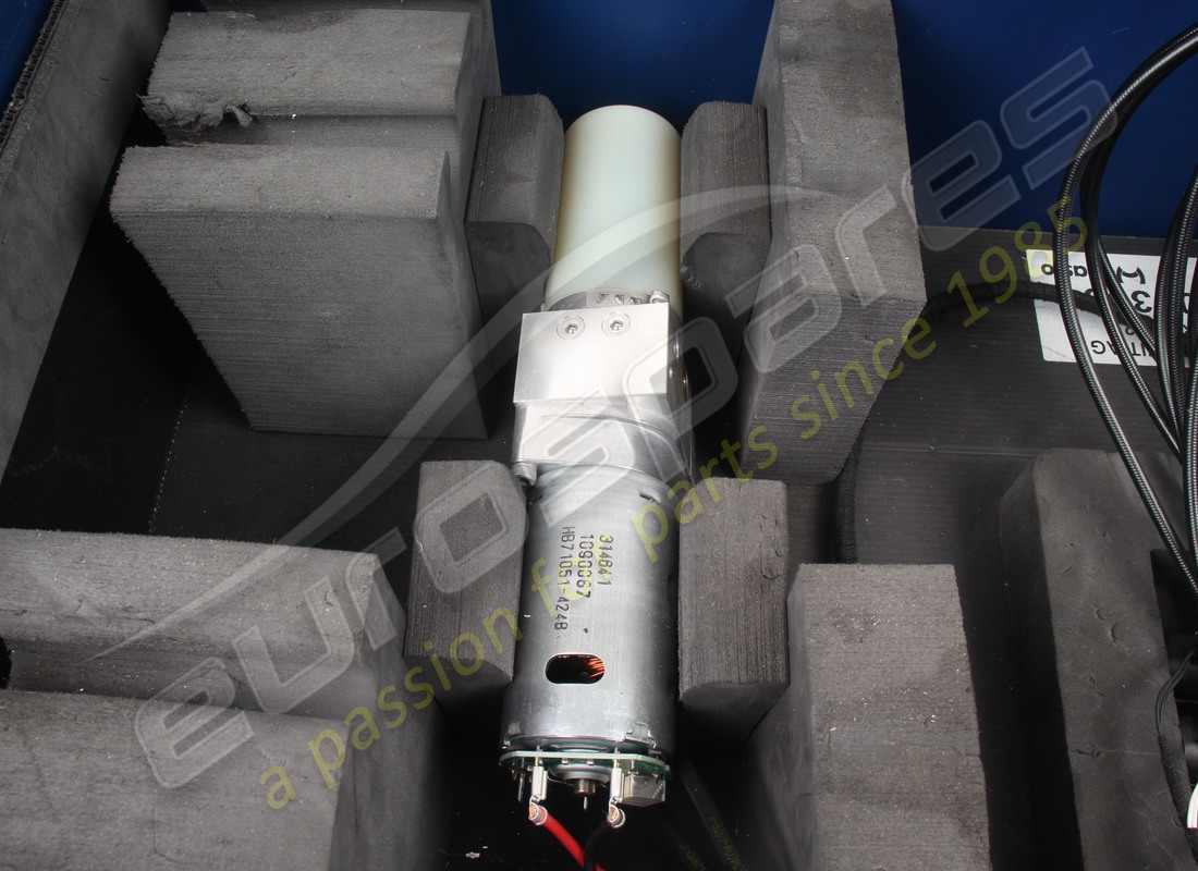 NEW FERRARI COMPLETE HYDRAULIC SYSTEM KI. PART NUMBER 84603300 (7) new ferrari complete hydraulic system ki. part number 84603300 (7)