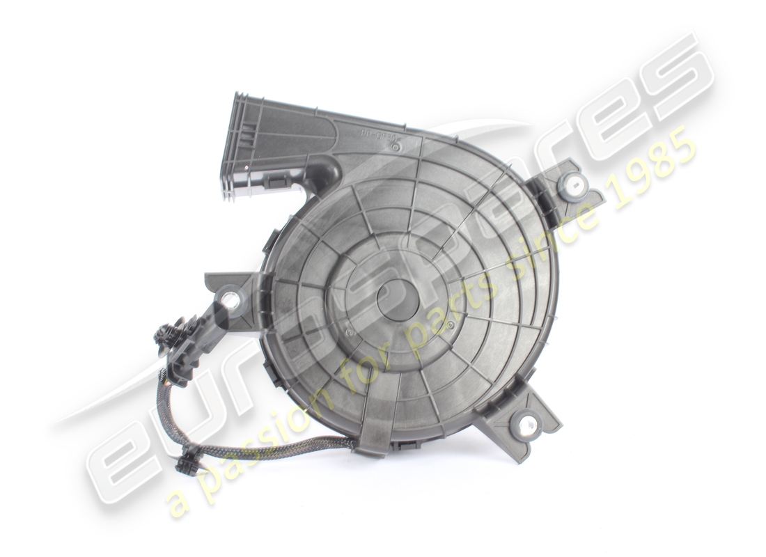 USED MASERATI FAN. PART NUMBER 670156431 (3) used maserati fan. part number 670156431 (3)