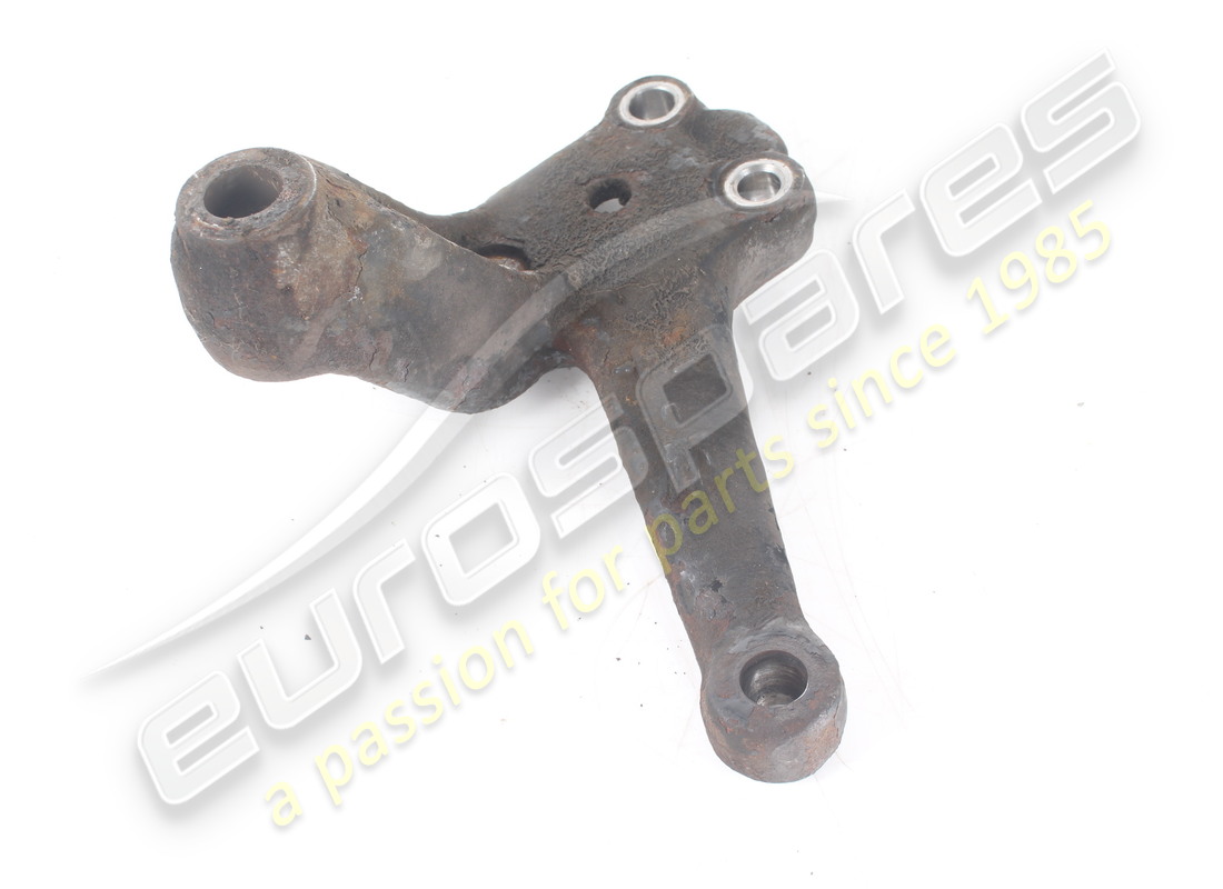 USED MASERATI RH ARM COUPLING. PART NUMBER 366600306 (2) used maserati rh arm coupling. part number 366600306 (2)