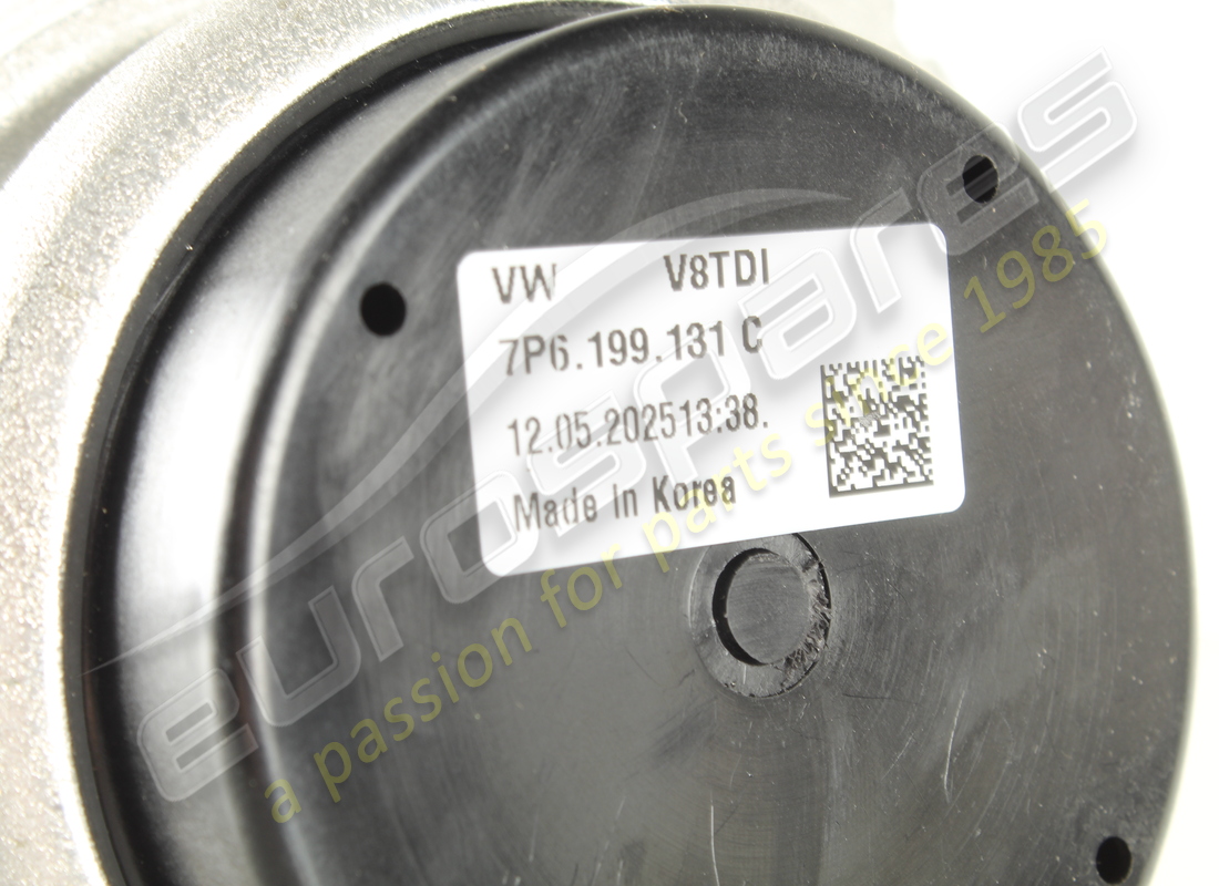 NEW PORSCHE HYDRO-MOUNTING. PART NUMBER 95837504930 (4) new porsche hydro-mounting. part number 95837504930 (4)