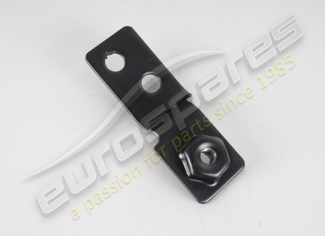 NEW FERRARI RH SIDE BRACKET. PART NUMBER 65468400 (1) new ferrari rh side bracket. part number 65468400 (1)