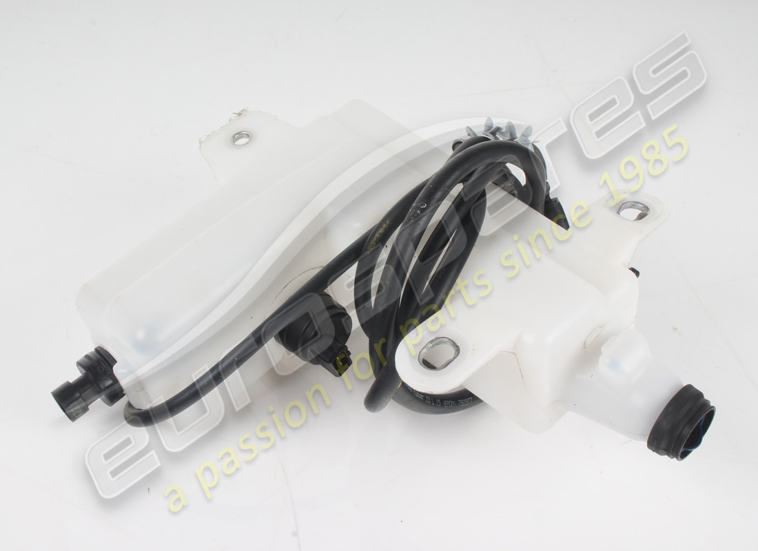 USED FERRARI CONTENITORE LAVAPARABR. COMPLETE. PART NUMBER 980133 (3) used ferrari contenitore lavaparabr. complete. part number 980133 (3)