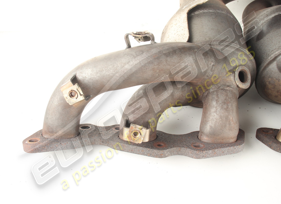 USED ASTON MARTIN MANIFOLD AND CAT CONVERTER ASSEMBLY, RH PART NUMBER 4G4E5G236BE (7) used aston martin manifold and cat converter assembly, rh part number 4g4e5g236be (7)