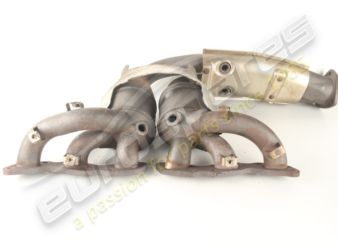 USED ASTON MARTIN MANIFOLD AND CAT CONVERTER ASSEMBLY, RH PART NUMBER 4G4E5G236BE (6) used aston martin manifold and cat converter assembly, rh part number 4g4e5g236be (6)