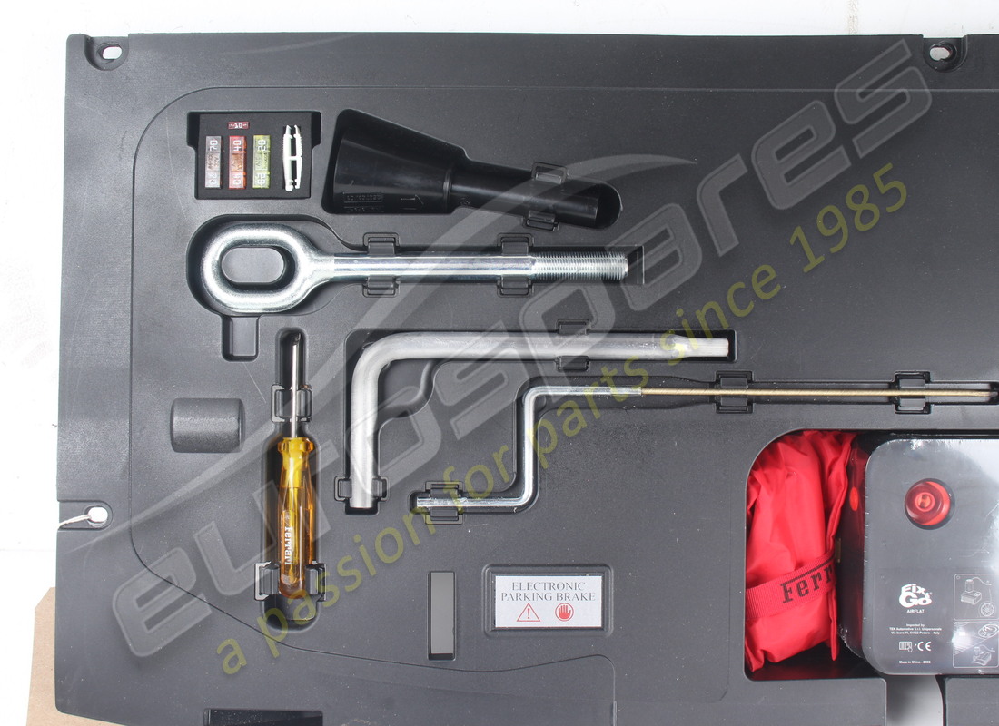 used ferrari kit for tools. part number 329201 (2)