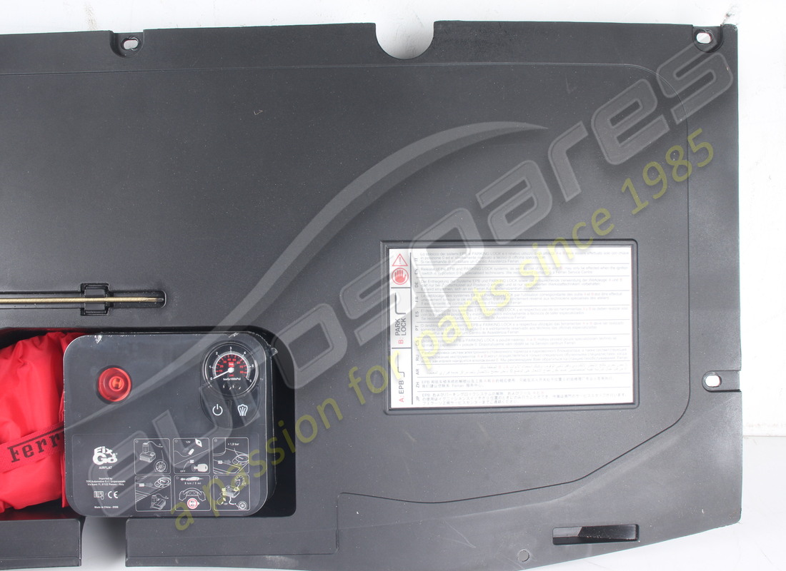 used ferrari kit for tools. part number 329201 (1)