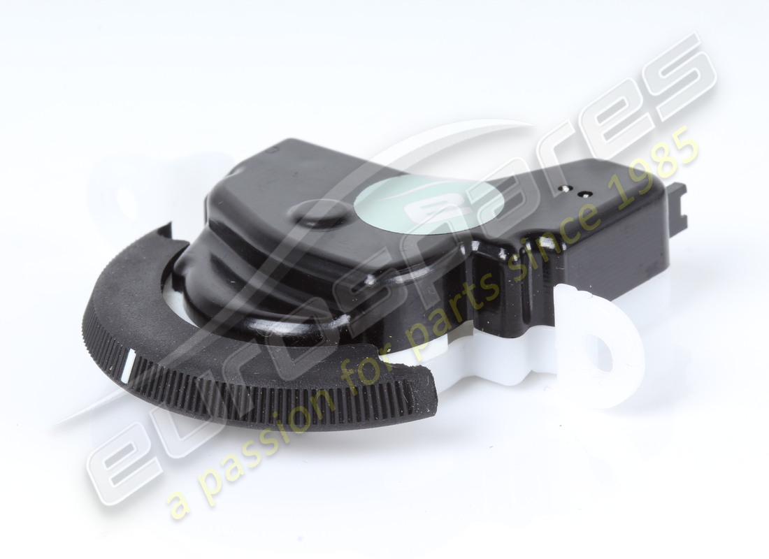 USED Ferrari LOWER CENTRAL AIR VENT CONTR . PART NUMBER 82893600 (1)