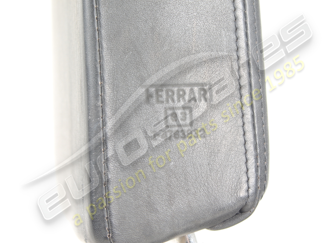 USED FERRARI RH FRONT SEAT COMPLETE. PART NUMBER 61561400 (6) used ferrari rh front seat complete. part number 61561400 (6)