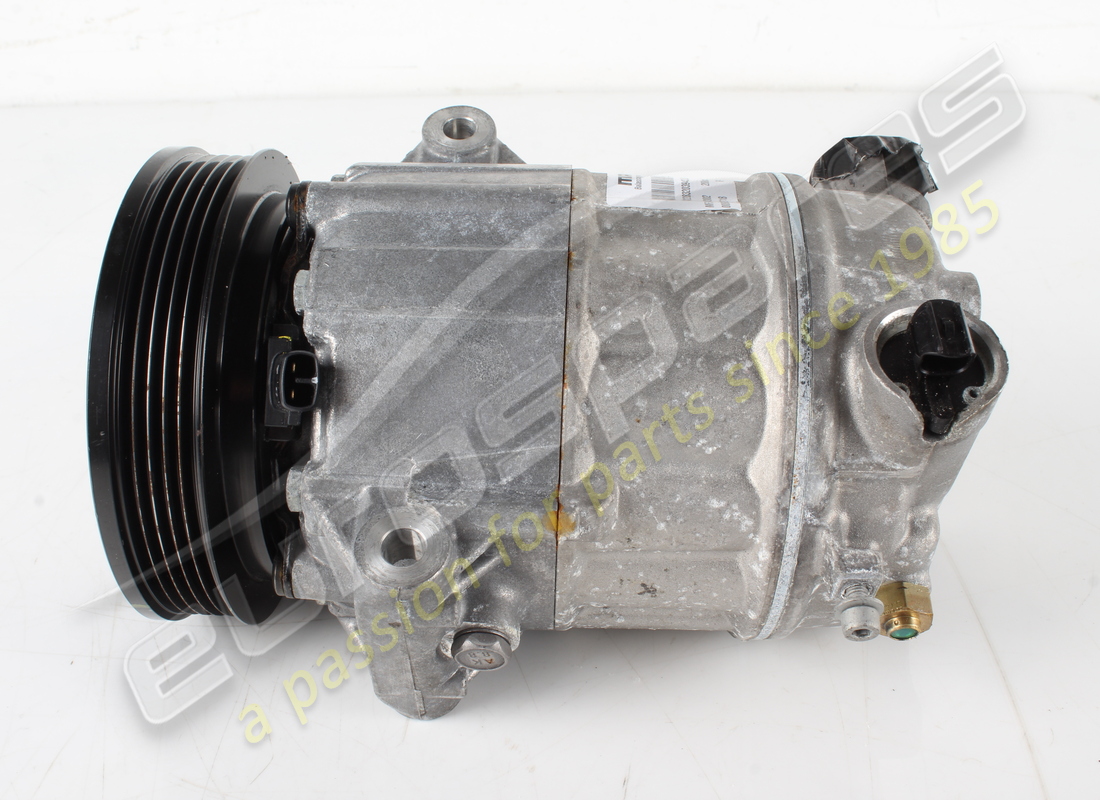 used ferrari compressor mahle with valve. part number 802718 (4)