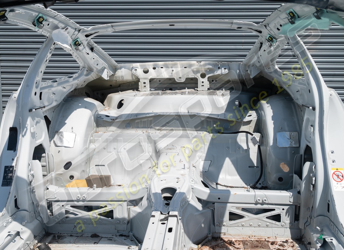 used porsche 992 gt3 rear chassis & quarter panels. part number eap1510496 (7)