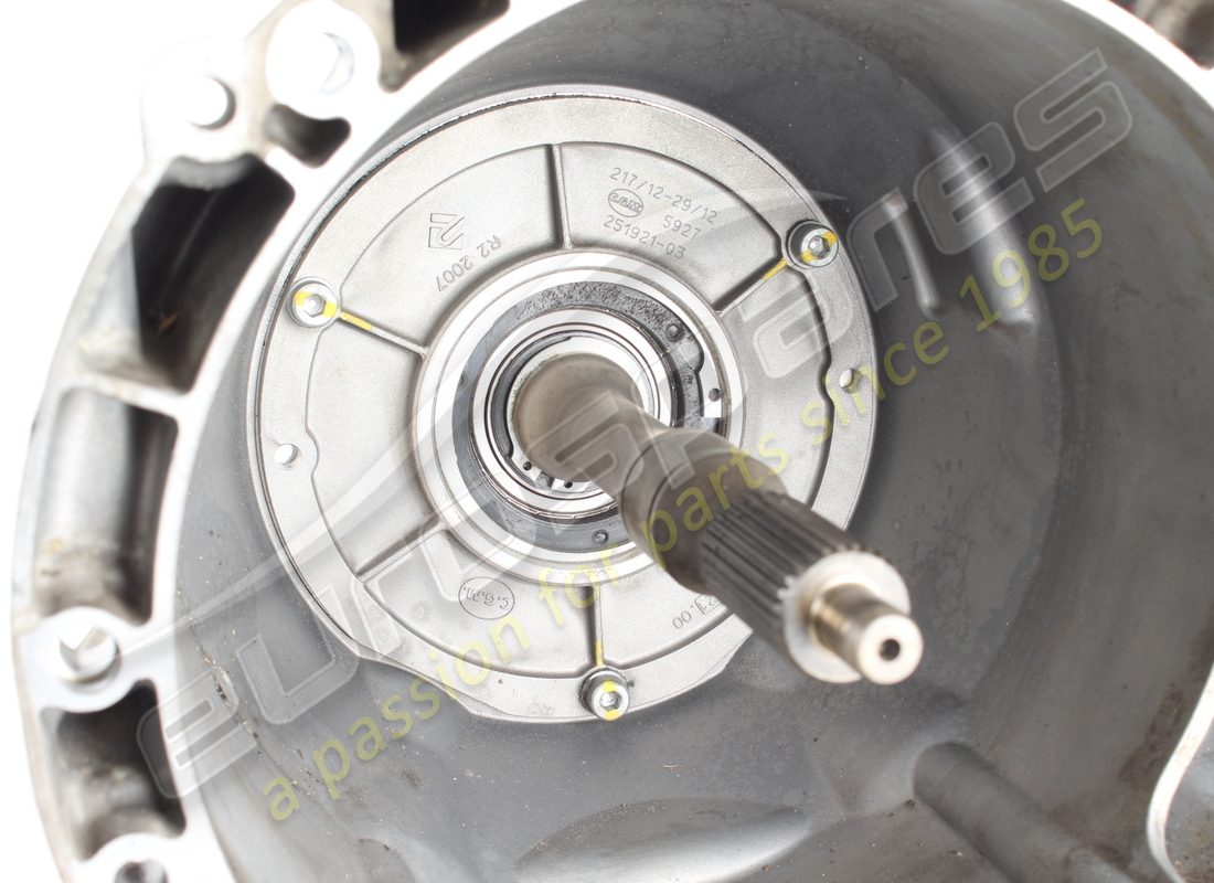 USED FERRARI TRANSMISSION HOUSING COMPLETE. PART NUMBER 277346 (4) used ferrari transmission housing complete. part number 277346 (4)