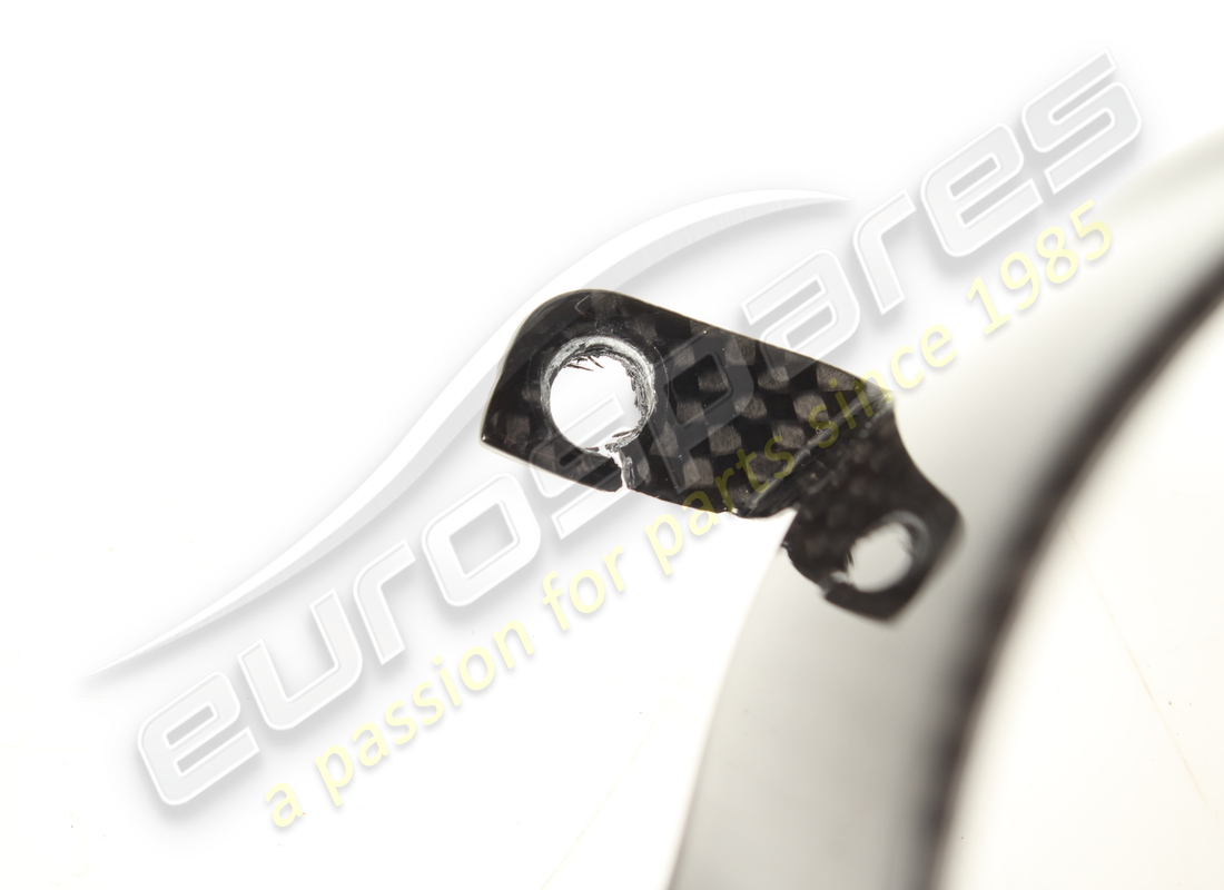 USED FERRARI CENTRE LIP. PART NUMBER 89076800 (7) used ferrari centre lip. part number 89076800 (7)