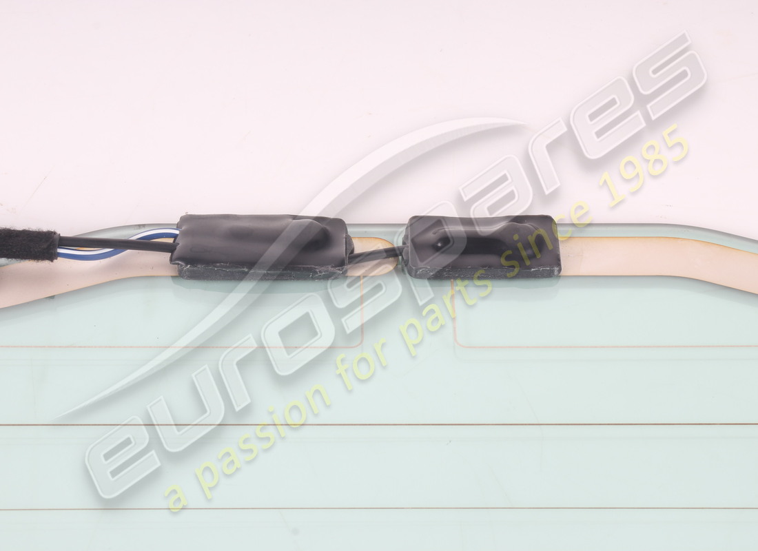 used ferrari cristallo lunotto scendente. part number 903339 (6)