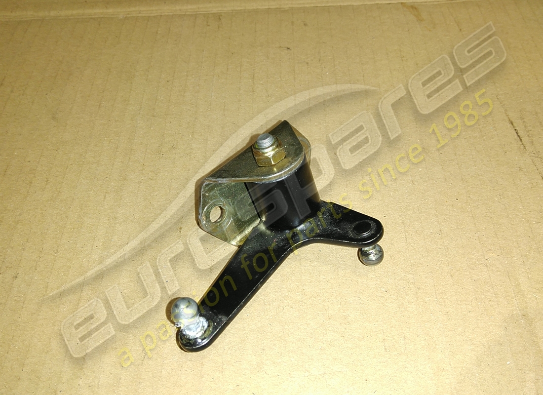 USED Ferrari LEVER . PART NUMBER 138215 (1)