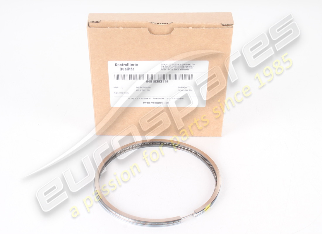 new porsche 1 set of piston rings. part number 94810393116 (1)