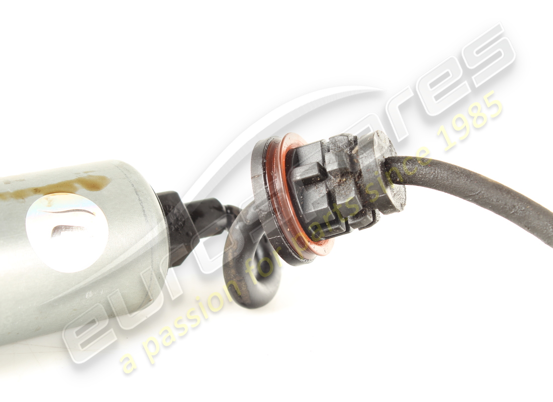 USED MASERATI SOLENOID VALVE VARIATOR CONTROL. PART NUMBER 212423 (3) used maserati solenoid valve variator control. part number 212423 (3)