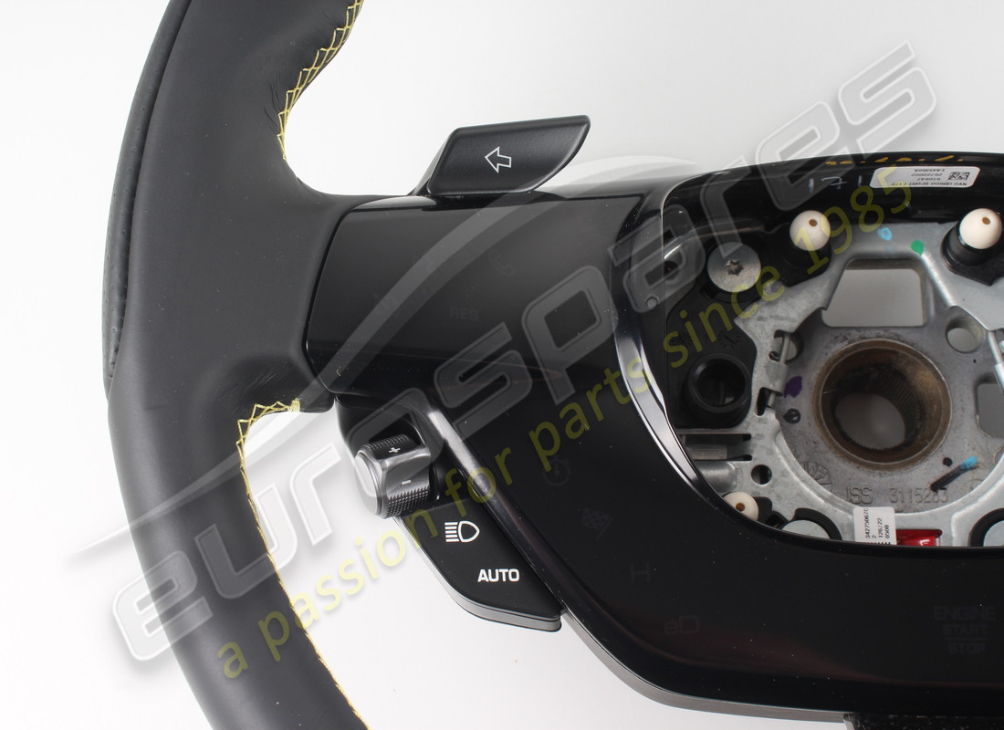 NEW FERRARI STEERING WHEEL, CARBON+LED+SOSP. PART NUMBER 910847 (3) new ferrari steering wheel, carbon+led+sosp. part number 910847 (3)
