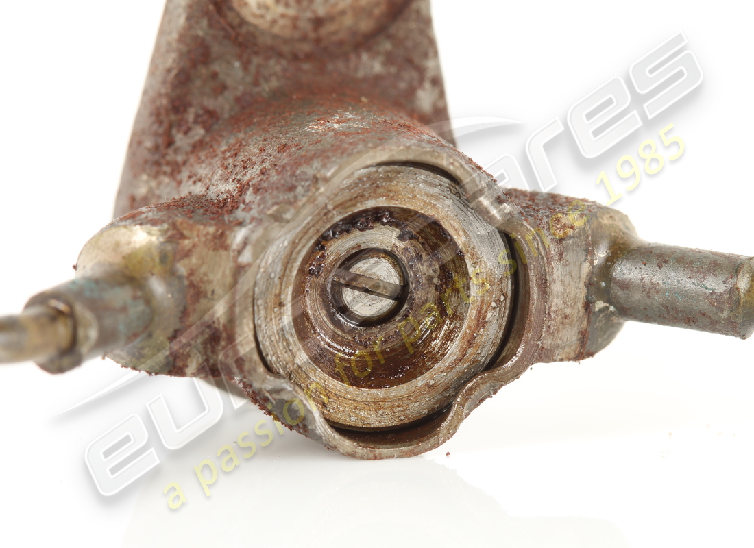 used ferrari pistons cooling nozzle.. part number 191973 (4)