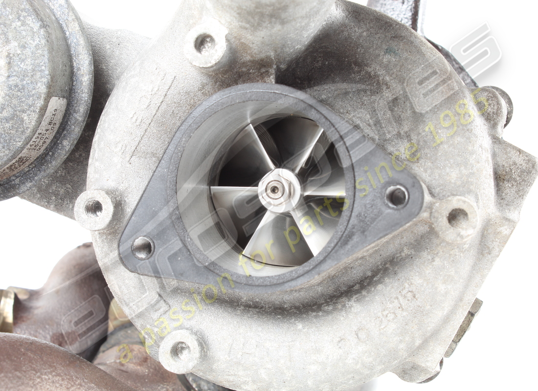 used ferrari rh turbocharger. part number 307672 (5)