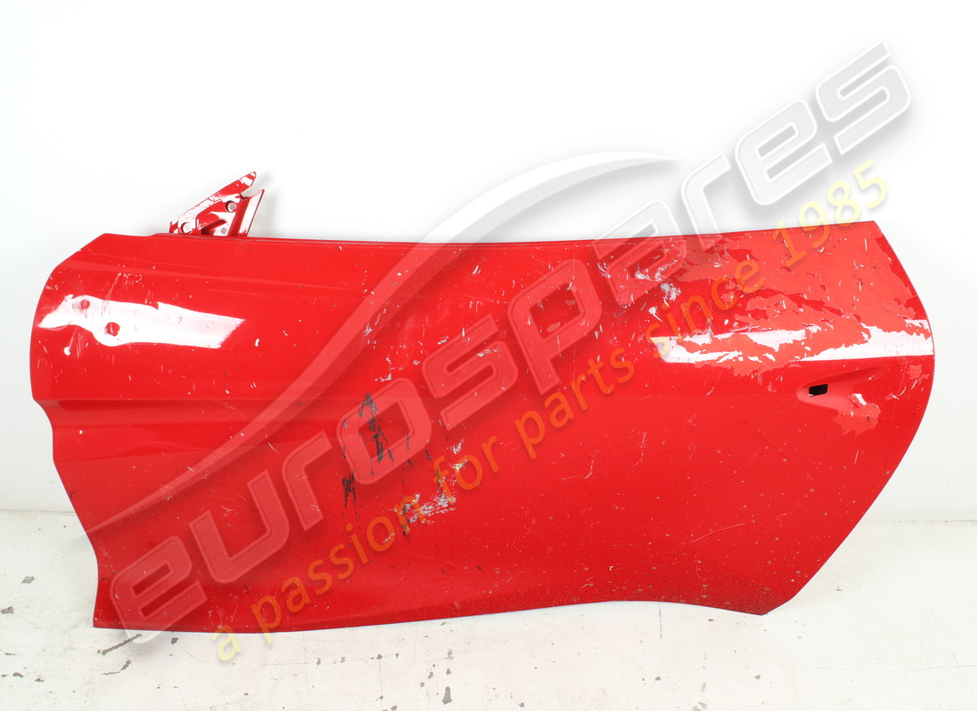 DAMAGED FERRARI LH DOOR. PART NUMBER 985765675 (3) damaged ferrari lh door. part number 985765675 (3)