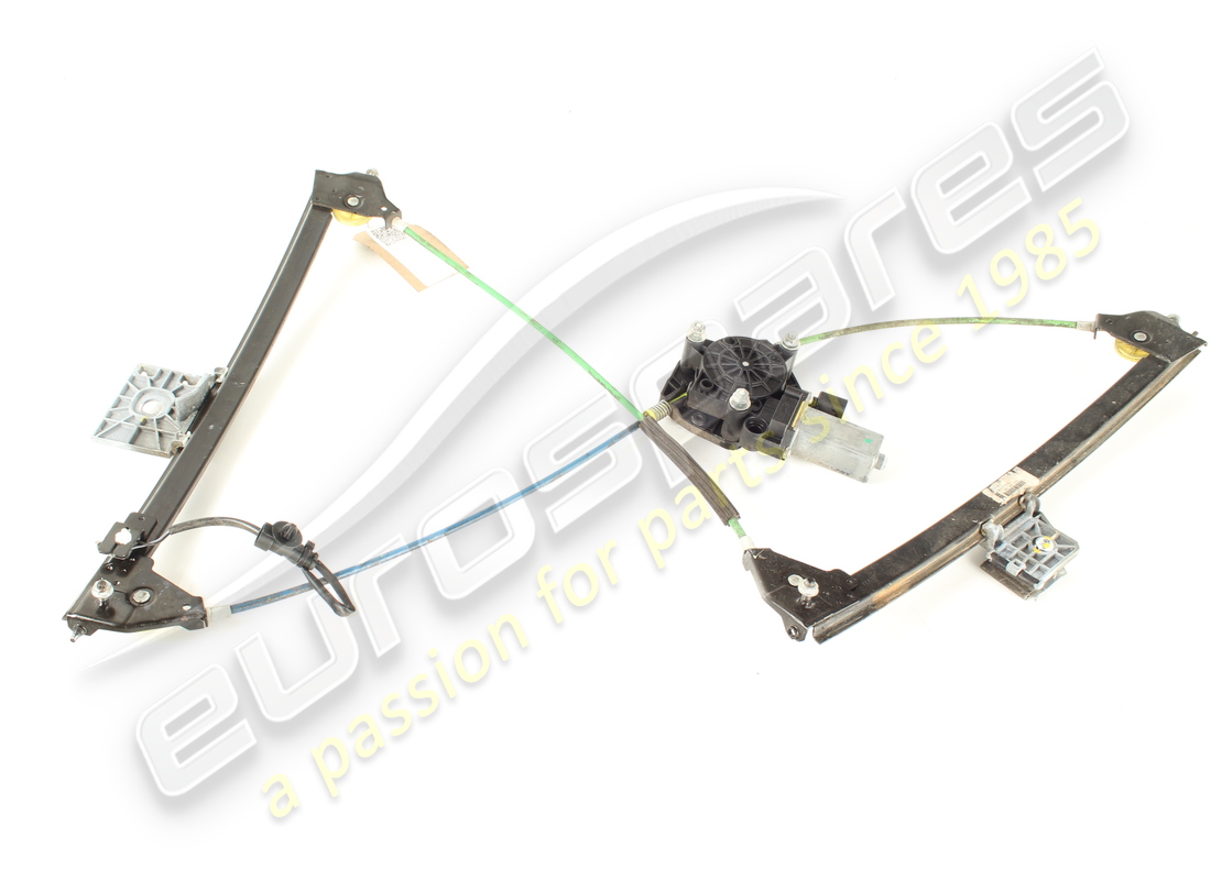 USED Ferrari FRONT RH DOOR POWER WINDOW M . PART NUMBER 82127500 (1)