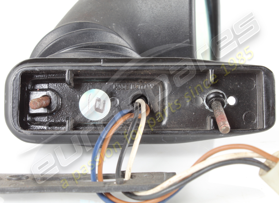 used ferrari rh door mirror rhd part number 61172800 (4)