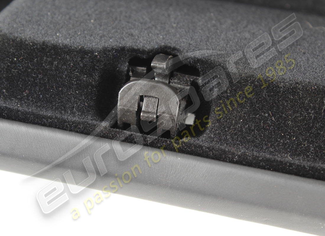 USED EUROSPARES COMPLETE GLOVE BOX ( BLACK LEATHER. PART NUMBER EAP1566236 (5) used eurospares complete glove box ( black leather. part number eap1566236 (5)