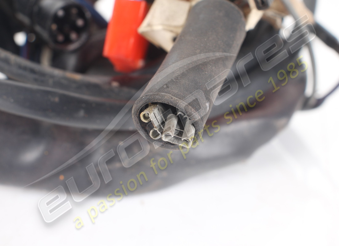 USED FERRARI RH DOOR CABLE. PART NUMBER 61970800 (3) used ferrari rh door cable. part number 61970800 (3)