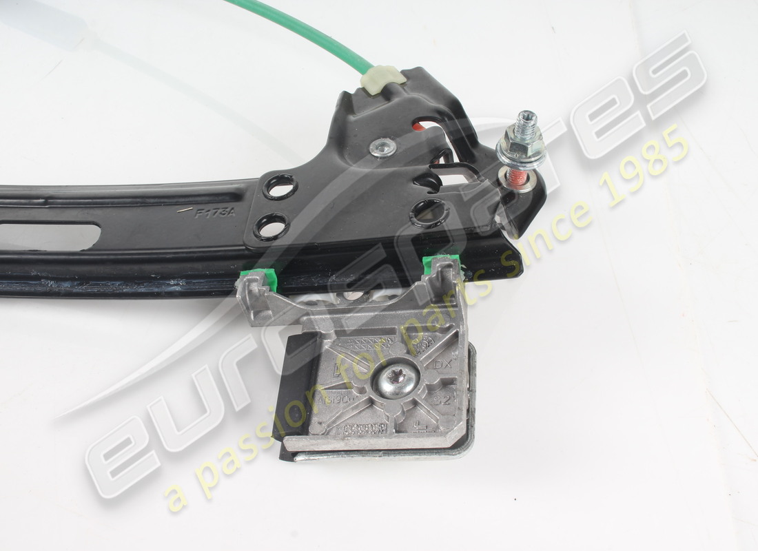 used ferrari alzacristallo porta anterior. part number 967211 (3)