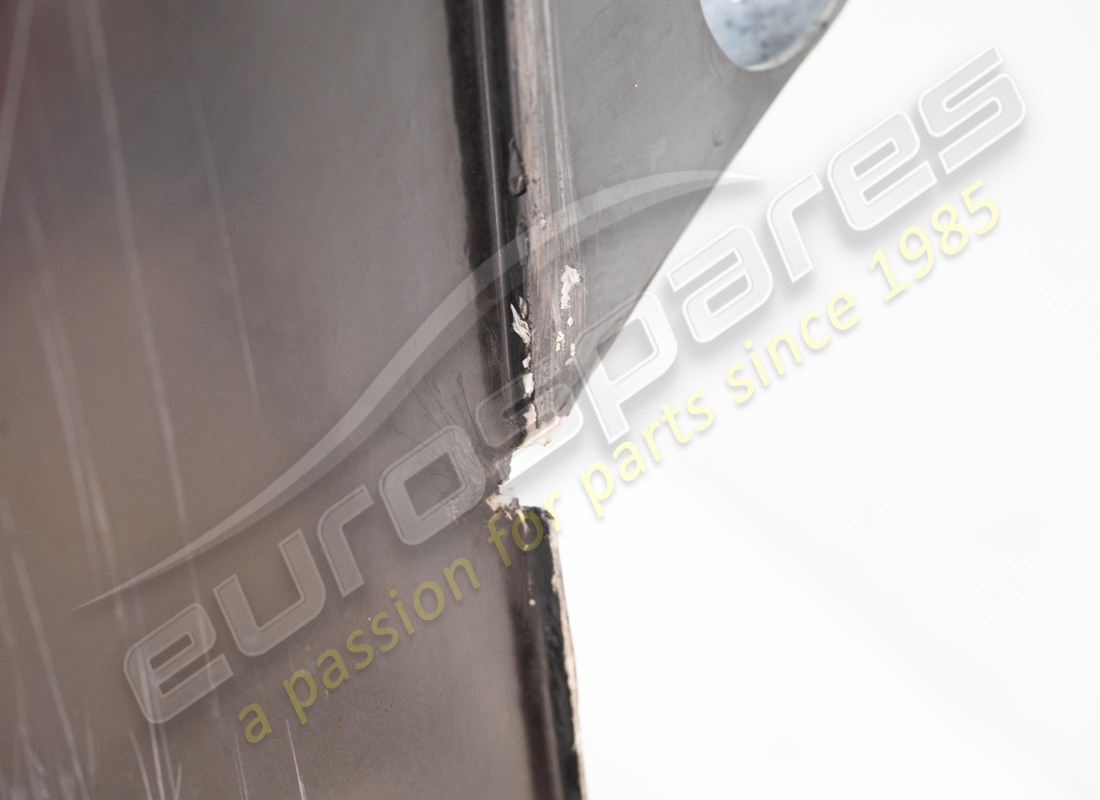 damaged ferrari front aereodynamic bottom. part number 65663900 (4)