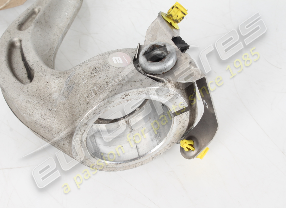 USED FERRARI LH STRUT OF SHOCK ABSORBER F. PART NUMBER 261913 (3) used ferrari lh strut of shock absorber f. part number 261913 (3)