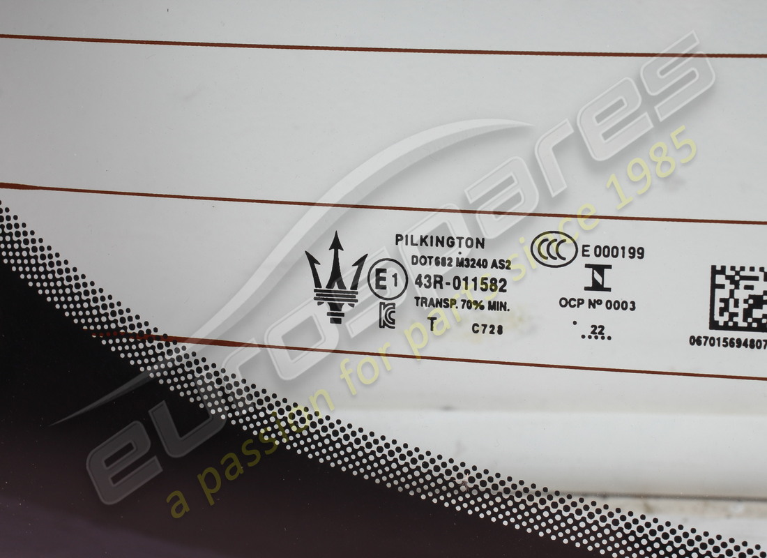NEW MASERATI REAR WINDOW GLASS. PART NUMBER 673013373 (3) new maserati rear window glass. part number 673013373 (3)