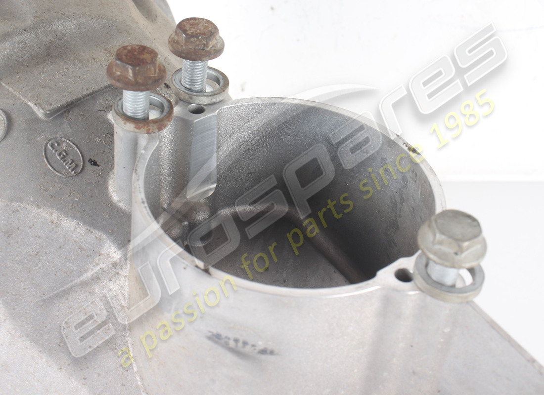 USED FERRARI COMPLETE TRANSMISSION HOUSING. PART NUMBER 324867 (5) used ferrari complete transmission housing. part number 324867 (5)