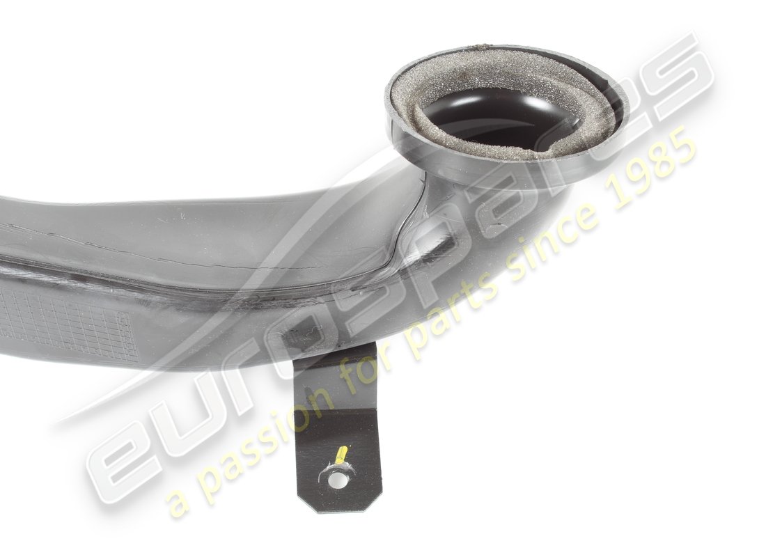 USED FERRARI RH LATERAL VENT DUCT. PART NUMBER 85906900 (4) used ferrari rh lateral vent duct. part number 85906900 (4)