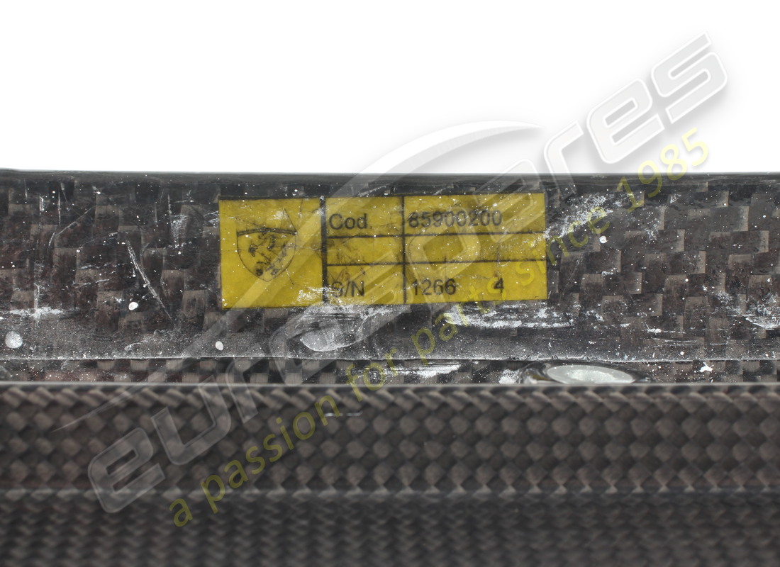 new (other) ferrari rh aerodynamic fin. part number 85900200 (4)