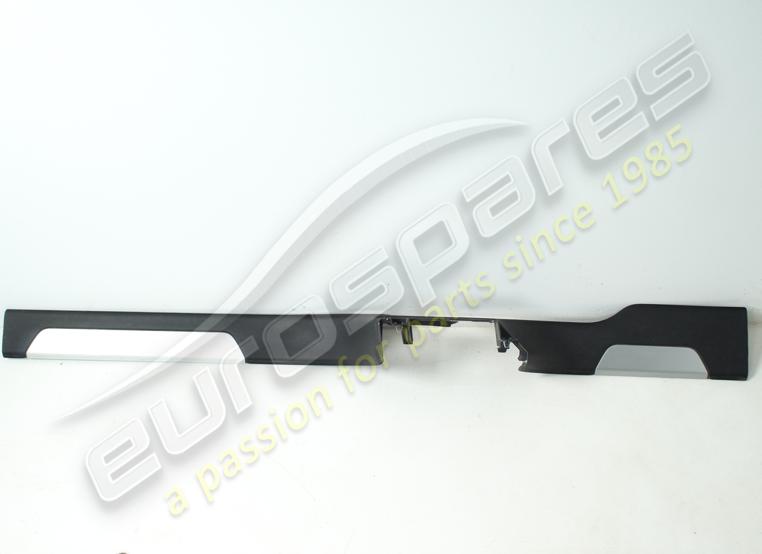 used lamborghini scuff plate. part number 4ml853369bqg8 (2)