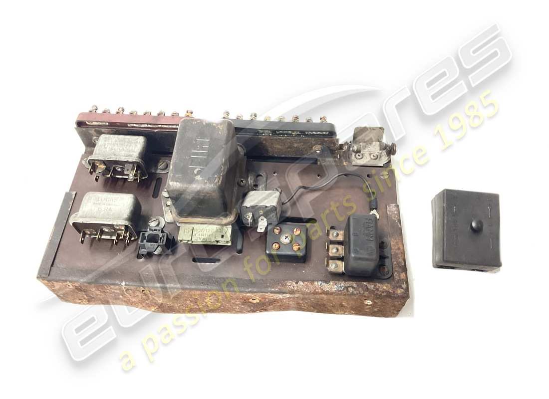 USED FERRARI COMPLETE CONTROL UNIT RHD PART NUMBER 0202582 (1) used ferrari complete control unit rhd part number 0202582 (1)