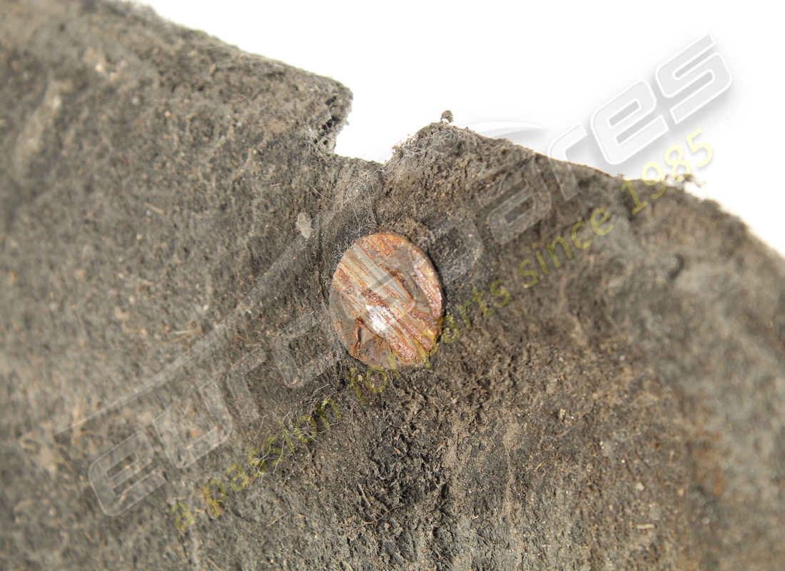 used maserati rh rear wheelhouse. part number 67883800 (3)