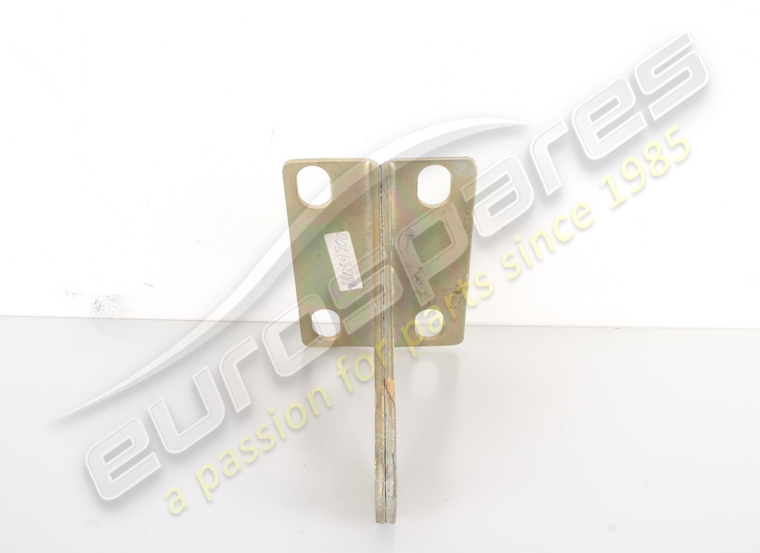 NEW FERRARI RH BRACKET. PART NUMBER 64059700 (3) new ferrari rh bracket. part number 64059700 (3)