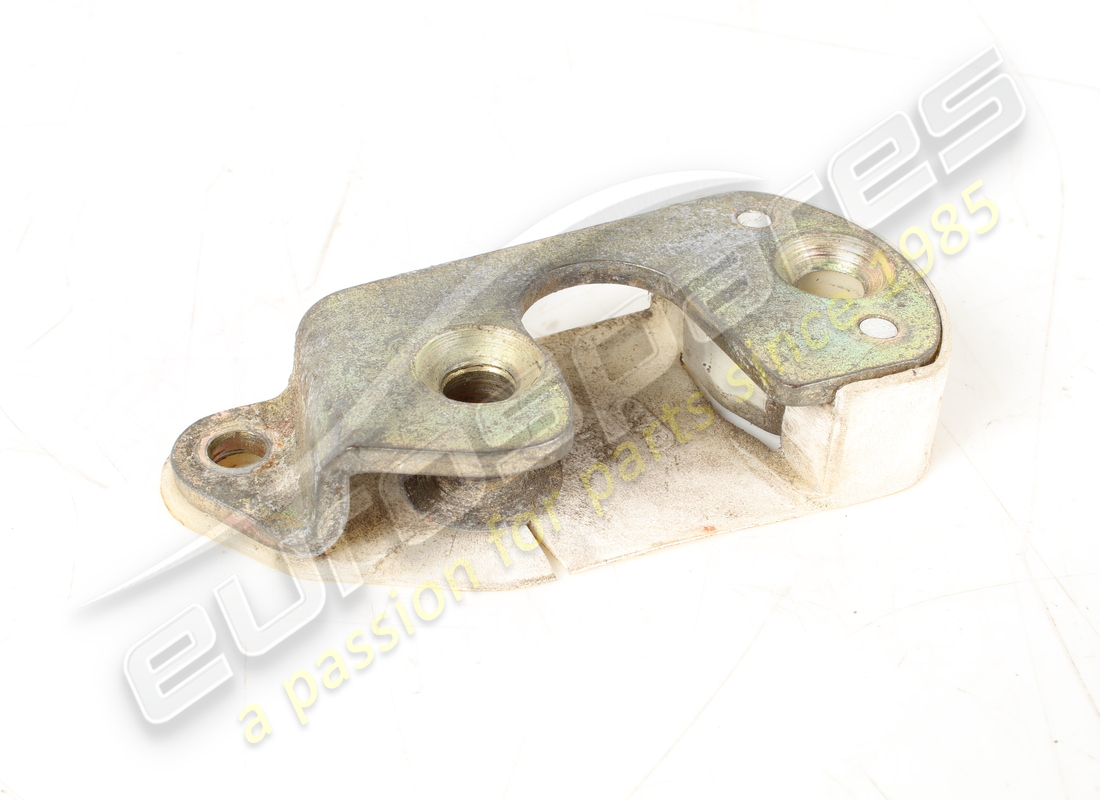 USED FERRARI LH CATCH PLATE. PART NUMBER 40115602 (3) used ferrari lh catch plate. part number 40115602 (3)