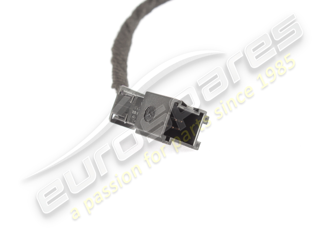 USED MASERATI TAILGATE WIRING. PART NUMBER 670215976 (3) used maserati tailgate wiring. part number 670215976 (3)